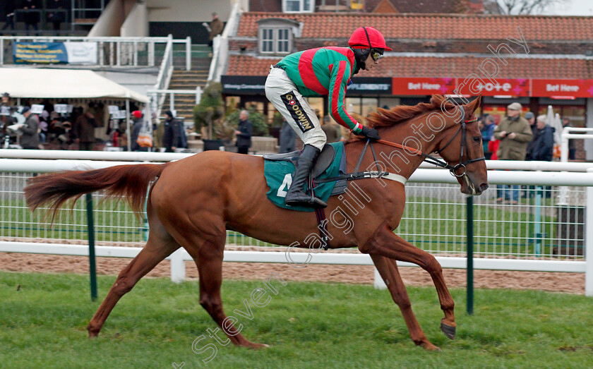 Dance-With-Fire-0002 
 DANCE WITH FIRE (Tom Cannon)
Warwick 9 Dec 2021 - Pic Steven Cargill / Racingfotos.com