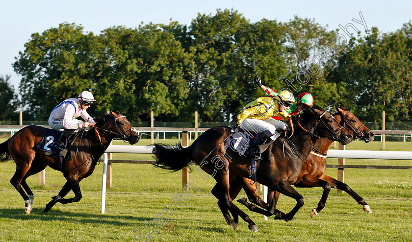 Reggae-Runner-0004 
 REGGAE RUNNER (farside, Franny Norton) beats LISTEN TO THE WIND (nearside) in The Pommery Champage Blaythwayt Plate Handicap
Bath 3 Jul 2019 - Pic Steven Cargill / Racingfotos.com