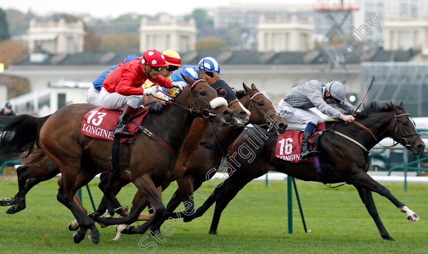 Mabs-Cross-0003 
 MABS CROSS (left, Gerald Mosse) beats SOLDIER'S CALL (right) in The Prix De L'Abbaye De Longchamp
Longchamp 7 Oct 2018 - Pic Steven Cargill / Racingfotos.com