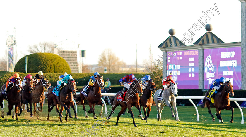 Victoria-Road-0006 
 VICTORIA ROAD (centre, Ryan Moore) beats SILVER KNOTT (right) in the Breeders' Cup Juvenile Turf 
Breeders Cup Meeting, Keeneland USA, 4 Nov 2022 - Pic Steven Cargill / Racingfotos.com