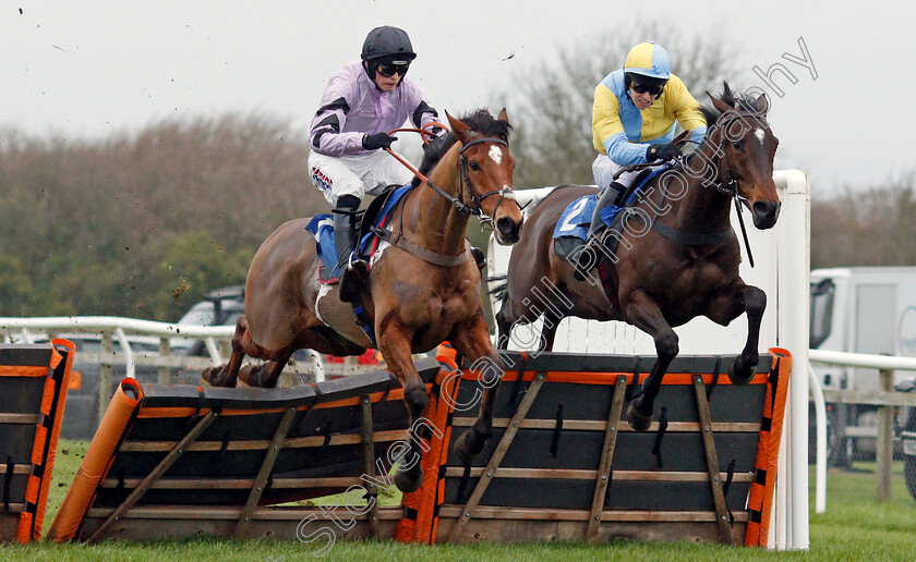 Calva-D Auge-0003 
 CALVA D'AUGE (left, Harry Cobden) beats FAIRE PART SIVOLA (right) in The Be Wiser Novices Hurdle
Wincanton 30 Jan 2020 - Pic Steven Cargill / Racingfotos.com