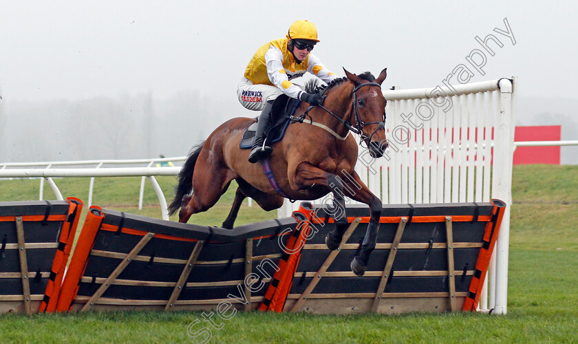 Pink-Sheets-0004 
 PINK SHEETS (Jack Quinlan) wins The Play Ladbrokes 5-A-Side On Football Mares Novices Hurdle
Newbury 28 Nov 2020 - Pic Steven Cargill / Racingfotos.com