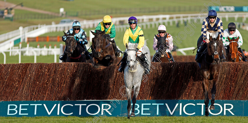 Mick-Thonic-0004 
 MICK THONIC (centre, Robbie Power) and FESTIVE AFFAIR (right, Aidan Coleman) lead the field during The BetVictor Handicap Chase at Cheltenham 17 Nov 2017 - Pic Steven Cargill / Racingfotos.com