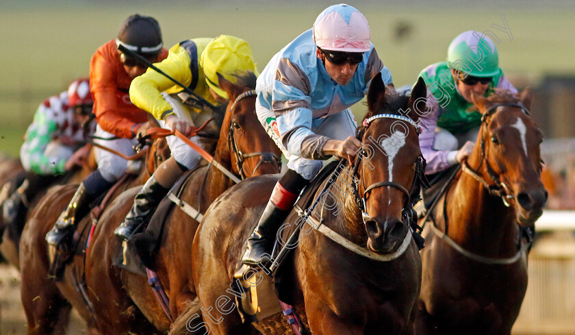 Astral-Beau-0003 
 ASTRAL BEAU (Shane Kelly) wins The Christmas Parties At Newmarket Handicap
Newmarket 29 Oct 2022 - Pic Steven Cargill / Racingfotos.com