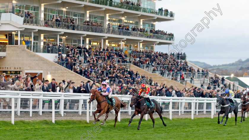 Fortune-De-Mer-0004 
 FORTUNE DE MER (Harry Skelton) beats BLOCK ROCKIN BEATS (right) in The Junior Jumpers Open National Hunt Flat Race
Cheltenham 17 Nov 2024 - Pic Steven Cargill / racingfotos.com