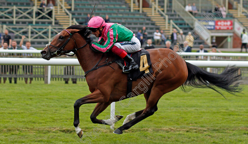 Gal-Wonder-0005 
 GAL WONDER (Frankie Dettori) wins The Rich Energy Sugar Free Fillies Novice Stakes
Newmarket 25 Jun 2021 - Pic Steven Cargill / Racingfotos.com