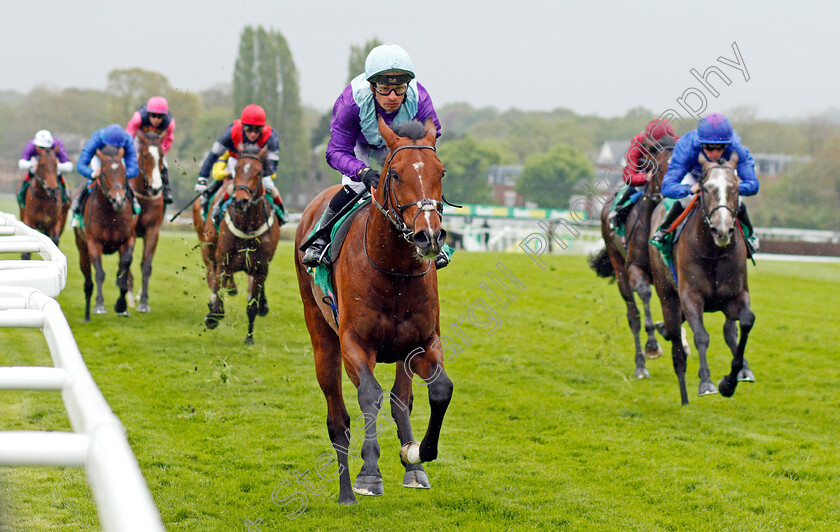 Merlin-Magic-0003 
 MERLIN MAGIC (Silvestre de Sousa) wins The bet365 Esher Cup Sandown 27 Apr 2018 - Pic Steven Cargill / Racingfotos.com