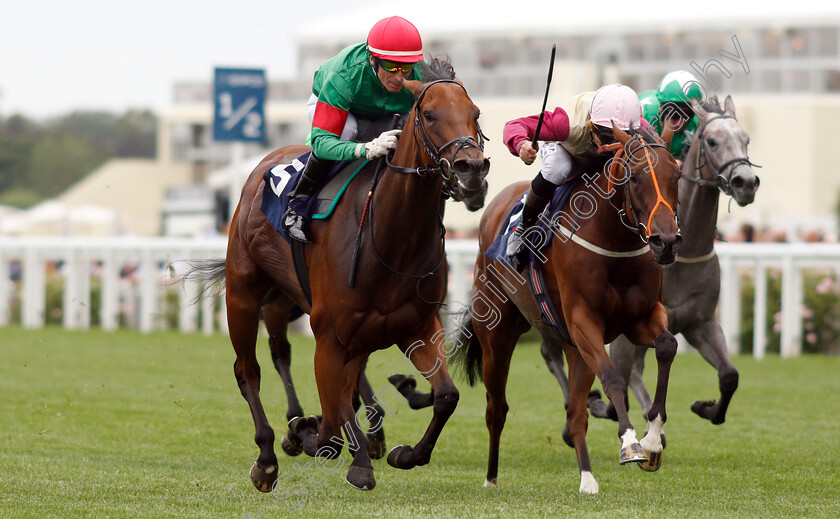 Texting-0003 
 TEXTING (Gerald Mosse) wins The Sarah Chandler October Club Supporting SIA Fillies Handicap
Ascot 26 Jul 2019 - Pic Steven Cargill / Racingfotos.com