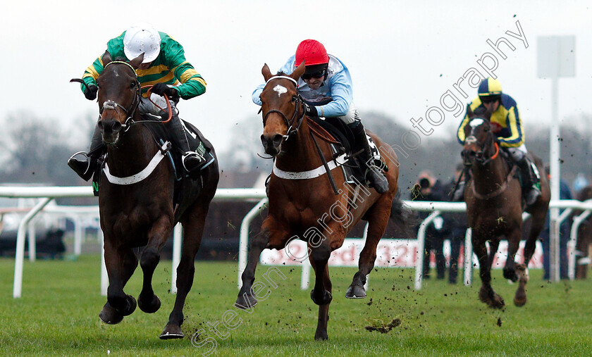 Verdana-Blue-0001 
 VERDANA BLUE (right, Nico De Boinville) beats BUVEUR D'AIR (left) in The Unibet Christmas Hurdle
Kempton 26 Dec 2018 - Pic Steven Cargill / Racingfotos.com