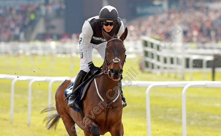 Flooring-Porter-0001 
 FLOORING PORTER (Daniel Mullins)
Aintree 15 Apr 2023 - Pic Steven Cargill / Racingfotos.com