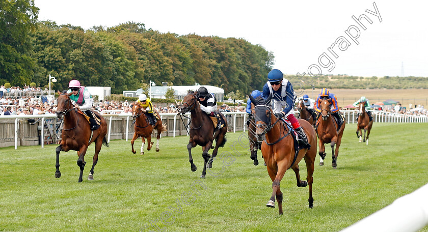 Commissioning-0004 
 COMMISSIONING (Frankie Dettori) wins The Turners British EBF Fillies Novice Stakes
Newmarket 30 Jul 2022 - Pic Steven Cargill / Racingfotos.com