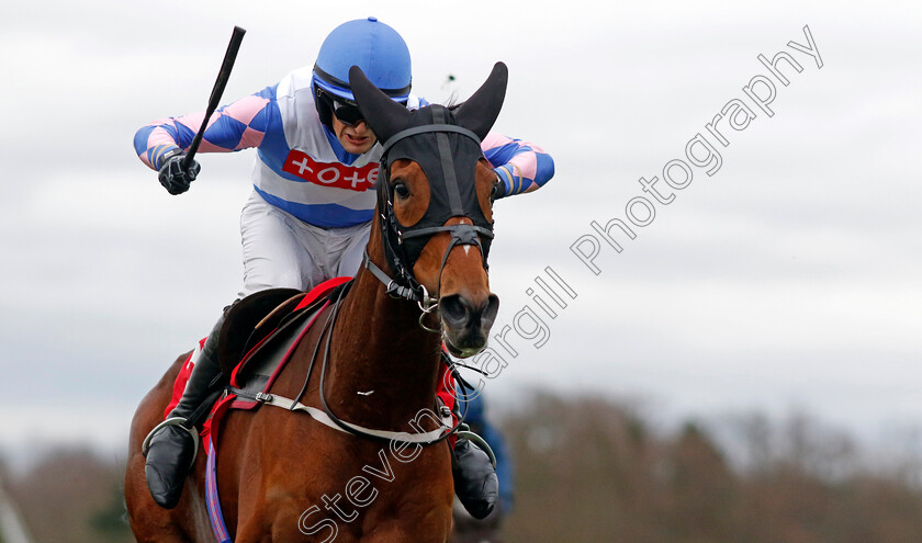 Nickle-Back-0003 
 NICKLE BACK (James Best) wins The Virgin Bet Scilly Isles Novices Chase
Sandown 3 Feb 2024 - Pic Steven Cargill / Racingfotos.com