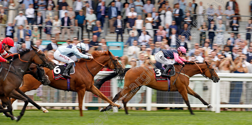 Billy-Mill-0001 
 BILLY MILL (Saffie Osborne) beats AMSTERDAM (centre) in The Chapel Down Handicap
Ascot 26 Jul 2024 - Pic Steven Cargill / Racingfotos.com