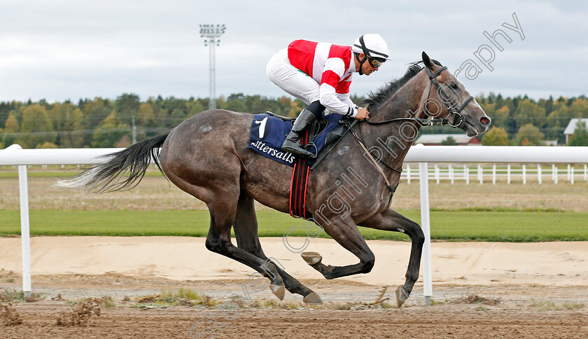 Duca-Di-Como-0004 
 DUCA DI COMO (Elione Chaves) wins The Tattersalls Nickes Minneslopning
Bro Park, Sweden 22 Sep 2019 - Pic Steven Cargill / Racingfotos.com