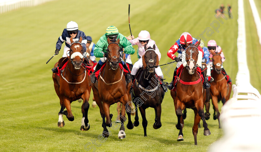 Nabhan-0002 
 NABHAN (right, Jessica Llewellyn) beats FRENCH MIX (centre) and BE PERFECT (left) in The Ladies' Derby Handicap
Epsom 4 Jul 2019 - Pic Steven Cargill / Racingfotos.com