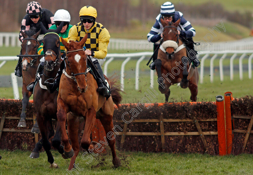 Melon-0003 
 MELON (David Mullins) leads MY TENT OR YOURS (left, Barry Geraghty) during The Unibet International Hurdle Cheltenham 16 Dec 2017 - Pic Steven Cargill / Racingfotos.com