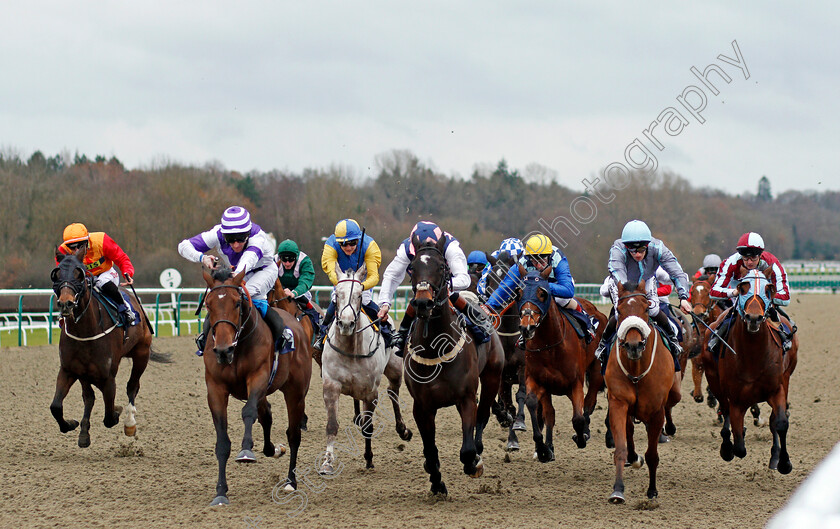 Sky-Marshal-0001 
 SKY MARSHAL (2nd left, Liam Keniry) beats ROCK'N GOLD (centre) and ATTAIN (2nd right) in The Betway Handicap Lingfield 6 Dec 2017 - Pic Steven Cargill / Racingfotos.com