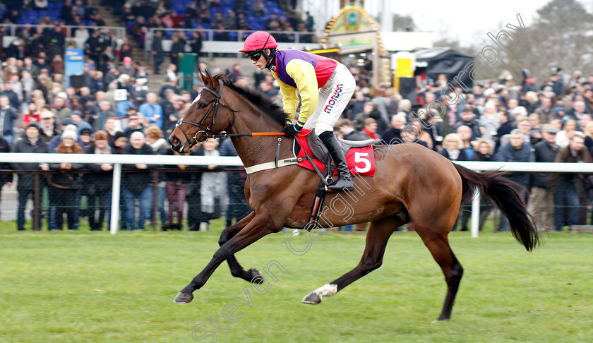 Fly-To-Mars-0001 
 FLY TO MARS (Harry Cobden) 
Kempton 26 Dec 2018 - Pic Steven Cargill / Racingfotos.com