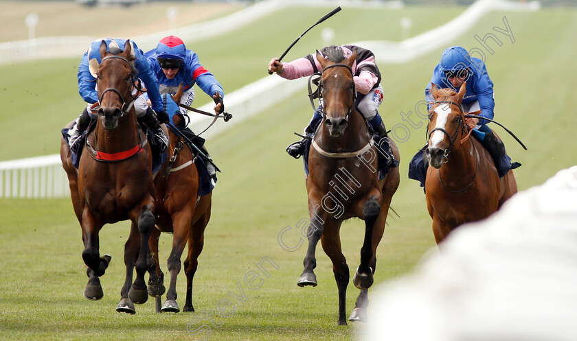 Sea-Fox-and-Sir-Titan-0001 
 SEA FOX (centre, Fran Berry) with SIR TITAN (left, Hayley Turner)
Newmarket 28 Jun 2018 - Pic Steven Cargill / Racingfotos.com