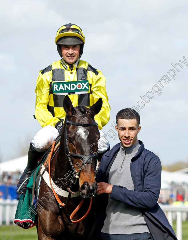 Shishkin-0008 
 SHISHKIN (Nico de Boinville) wins The Alder Hey Aintree Bowl Chase
Aintree 13 Apr 2023 - Pic Steven Cargill / Racingfotos.com