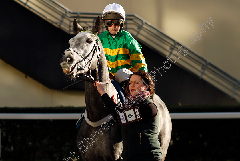 Joyeuse-0003 
 JOYEUSE (Nico de Boinville)
Ascot 22 Nov 2024 - Pic Steven Cargill / Racingfotos.com