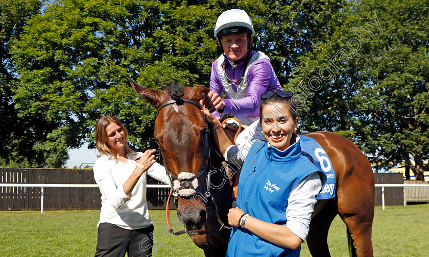 Alcohol-Free-0021 
 ALCOHOL FREE (Rob Hornby) winner of The Darley July Cup
Newmarket 9 Jul 2022 - Pic Steven Cargill / Racingfotos.com