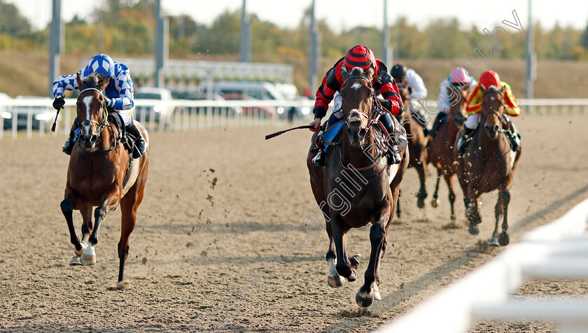 La-Dragontea-0005 
 LA DRAGONTEA (William Buick) wins The EBF Fillies Novice Stakes
Chelmsford 20 Sep 2020 - Pic Steven Cargill / Racingfotos.com