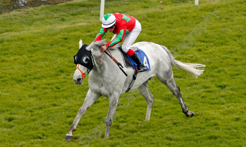 Fast-And-Hot-0002 
 FAST AND HOT (Thore Hammer Hansen) wins The Betfred TV Handicap Salisbury 29 Apr 2018 - Pic Steven Cargill / Racingfotos.com