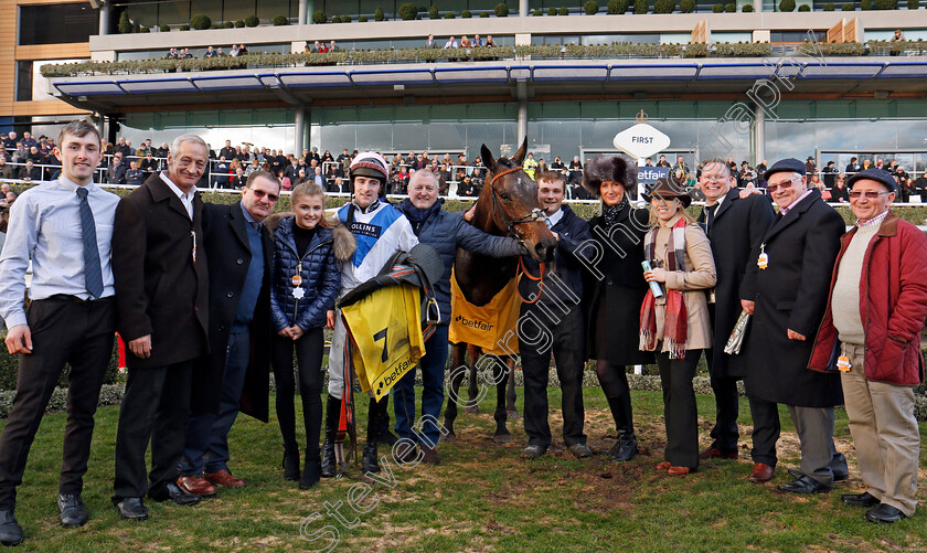 Waiting-Patiently-0012 
 WAITING PATIENTLY (Brian Hughes) with Ruth Jefferson and owners after The Betfair Ascot Chase Ascot 17 Feb 2018 - Pic Steven Cargill / Racingfotos.com