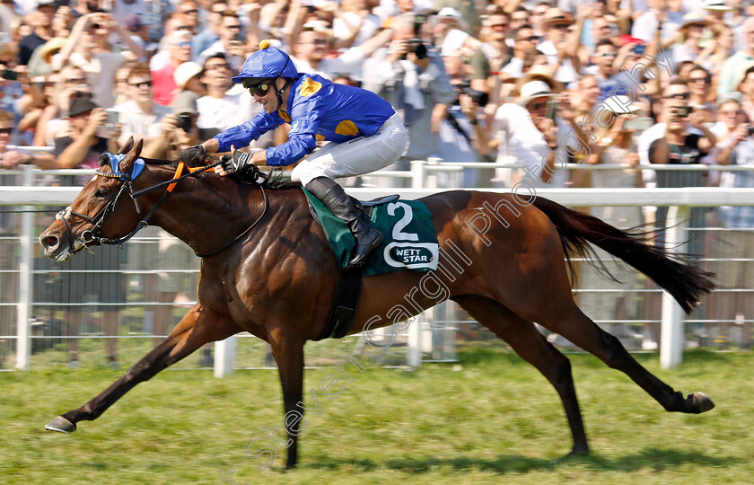 Fantastic-Moon-0002 
 FANTASTIC MOON (Rene Piechulek) wins The Wettstar.de 154. Grosser Preis Von Baden
Baden Baden 1 Sep 2024 - Pic Steven Cargill / Racingfotos.com