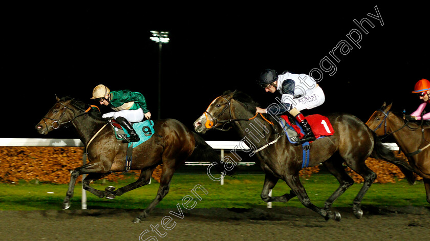 Beleaguerment-0001 
 BELEAGUERMENT (Edward Greatrex) beats RETICENT ANGEL (right) in The 32Red On The App Store Nursery
Kempton 5 Dec 2018 - Pic Steven Cargill / Racingfotos.com