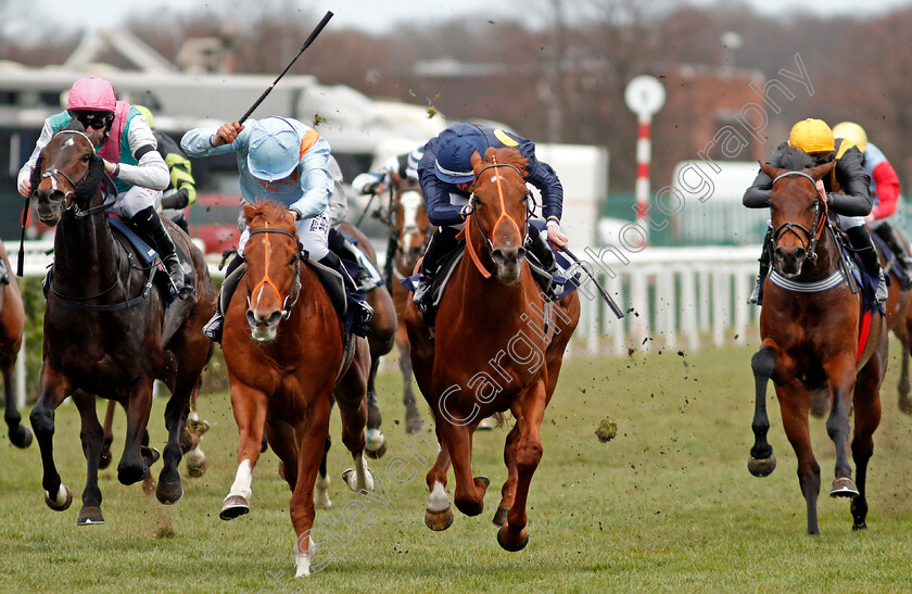 Soundslikethunder-0003 
 SOUNDSLIKETHUNDER (centre, Rossa Ryan) beats LEXINGTON KNIGHT (2nd left) and ALPHA KING (left) in The Unibet Novice Stakes Div2
Doncaster 28 Mar 2021 - Pic Steven Cargill / Racingfotos.com