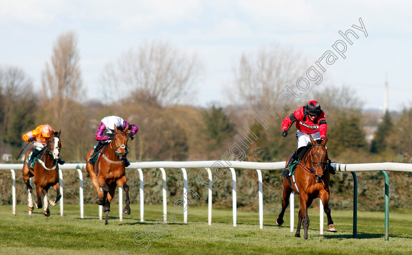 Ahoy-Senor-0002 
 AHOY SENOR (Derek Fox) wins The Doom Bar Sefton Novices Hurdle
Aintree 9 Apr 2021 - Pic Steven Cargill / Racingfotos.com