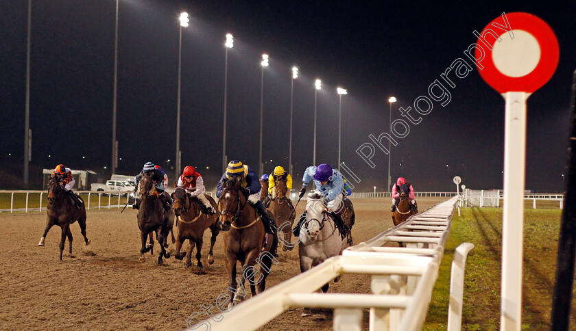 My-Footsteps-0001 
 MY FOOTSTEPS (centre, David Probert) beats DORS TOYBOY (right) in The CCR Classified Stakes Div1
Chelmsford 14 Jan 2021 - Pic Steven Cargill / Racingfotos.com