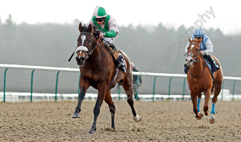 Lady-Perignon-0006 
 LADY PERIGNON (Jason Watson) wins The 32Red.com Fillies Handicap Lingfield 13 Jan 2018 - Pic Steven Cargill / Racingfotos.com