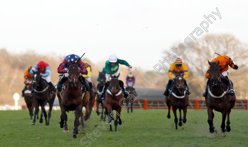 Paisley-Park-0002 
 PAISLEY PARK (left, Aidan Coleman) beats WEST APPROACH (right) in The JLT Long Walk Hurdle
Ascot 22 Dec 2018 - Pic Steven Cargill / Racingfotos.com