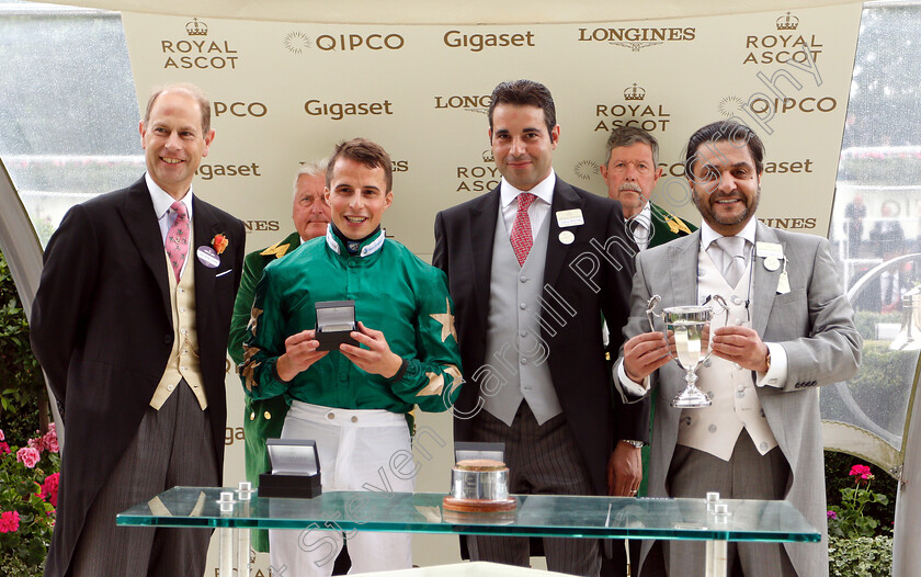 Aljazzi-0010 
 Presentation by The Earl Of Wessex to Imad Al Sagar, Marco Botti and William Buick for The Duke Of Cambridge Stakes won by ALJAZZI
Royal Ascot 20 Jun 2018 - Pic Steven Cargill / Racingfotos.com