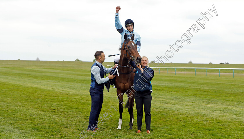 Cachet-0016 
 CACHET (James Doyle) after The Qipco 1000 Guineas
Newmarket 1 May 2022 - Pic Steven Cargill / Racingfotos.com