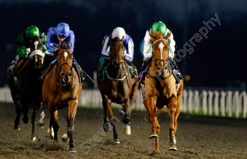 Sand-Gazelle-0001 
 SAND GAZELLE (right, Kieran Shoemark) wins The Unibet EBF Fillies Novice Stakes
Kempton 4 Dec 2024 - pic Steven Cargill / Racingfotos.com