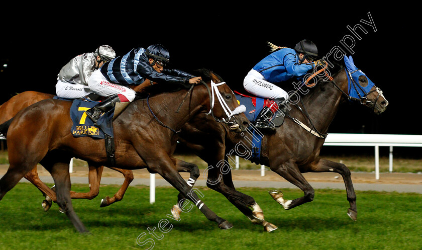 American-Eagle-0004 
 AMERICAN EAGLE (Malin Holmberg) beats SHE'S SHAMELESS (left) in Maiden race
Bro Park, Sweden 21 Sep 2018 - Pic Steven Cargill / Racingfotos.com