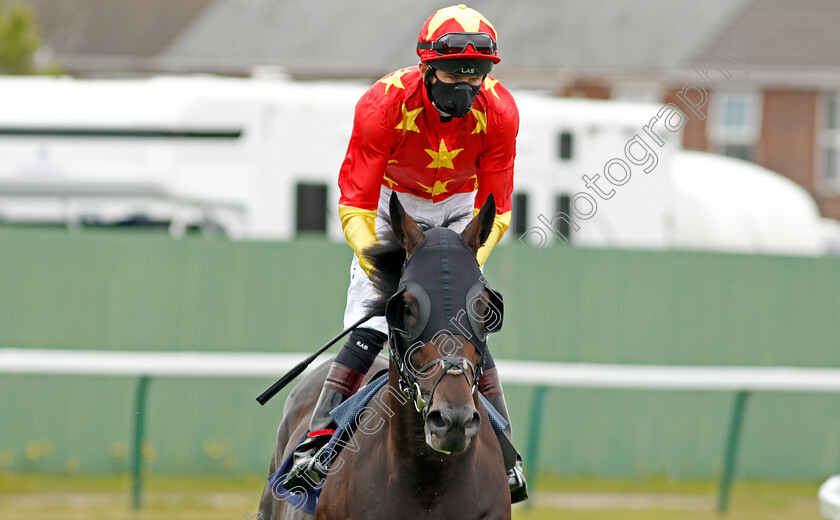 Swift-Verdict-0001 
 Robert Havlin riding SWIFT VERDICT before incurring a 10 day ban for careless riding in the race
Yarmouth 22 Jul 2020 - Pic Steven Cargill / Racingfotos.com