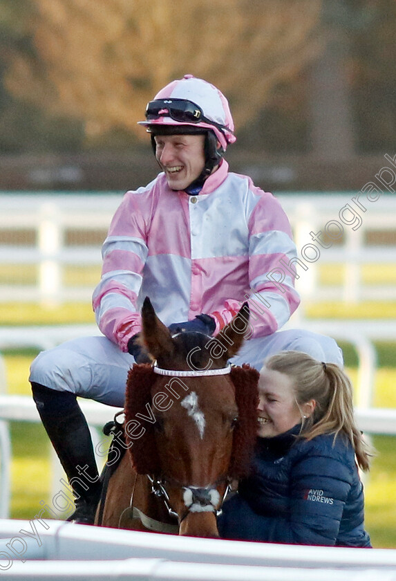 Midnightreflection-0004 
 MIDNIGHTREFLECTION (Charlie Case) winner of The Restorations UK Mares Handicap Hurdle
Ascot 25 Nov 2023 - Pic Steven Cargill / Racingfotos.com