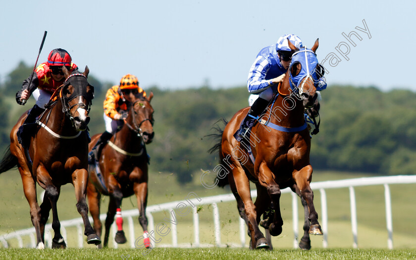 Fossos-0002 
 FOSSOS (Harry Davies) beats MONSIEUR FANTAISIE (left) in The Cazoo Search Drive Smile Handicap
Chepstow 27 May 2022 - Pic Steven Cargill / Racingfotos.com