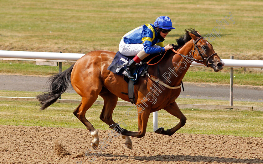 Annie-Rose-0004 
 ANNIE ROSE (Robbie Downey) wins The attheraces.com Nursery 
Wolverhampton 11 Aug 20 - Pic Steven Cargill / Racingfotos.com