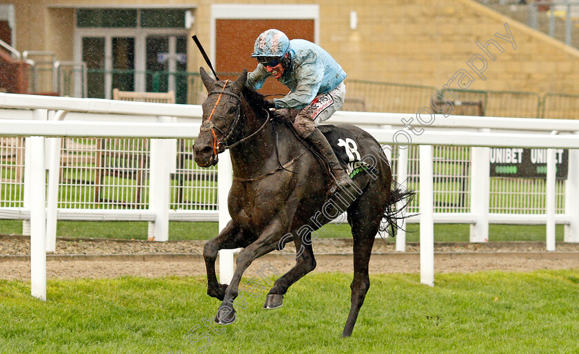 The-Shunter-0003 
 THE SHUNTER (Robbie Power) wins The Unibet Greatwood Handicap Hurdle
Cheltenham 15 Nov 2020 - Pic Steven Cargill / Racingfotos.com