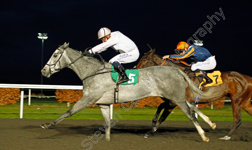 Fauvette-0006 
 FAUVETTE (Jim Crowley) wins The Unibet Extra Place Offers Every Day Novice Stakes
Kempton 25 Nov 2020 - Pic Steven Cargill / Racingfotos.com