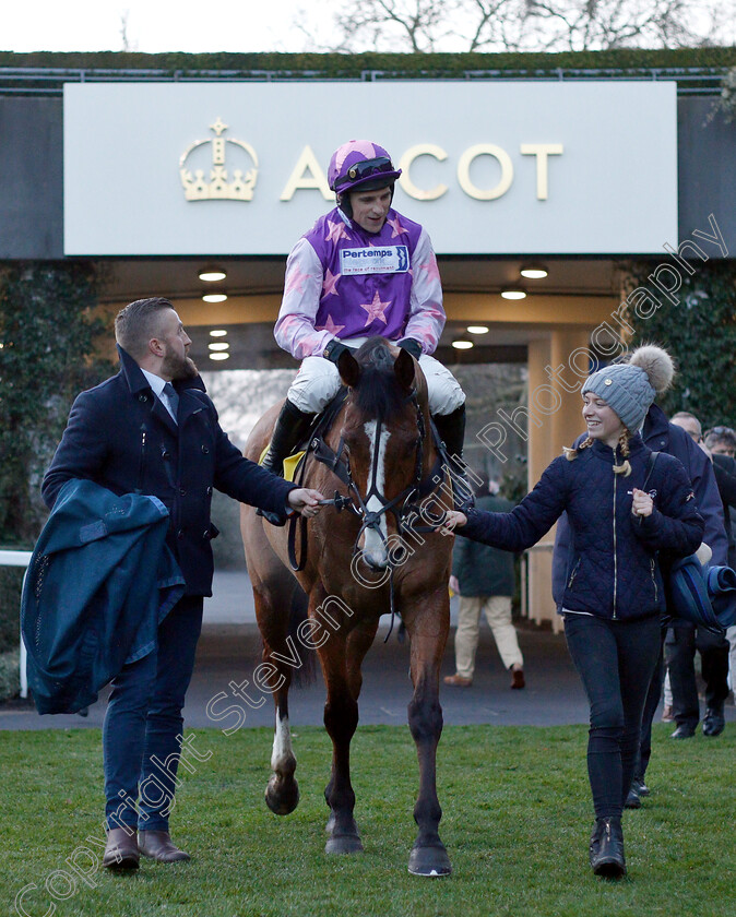 Mohaayed-0009 
 MOHAAYED (Harry Skelton) after The Betfair Exchange Trophy Handicap Hurdle
Ascot 22 Dec 2018 - Pic Steven Cargill / Racingfotos.com