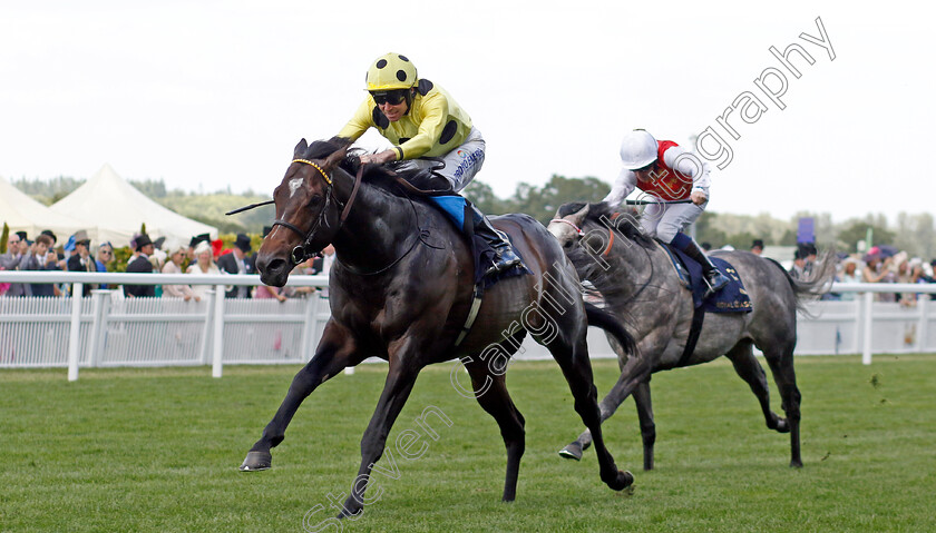 Inisherin-0003 
 INISHERIN (Tom Eaves) wins The Commonwealth Cup
Royal Ascot 21 Jun 2024 - Pic Steven Cargill / Racingfotos.com