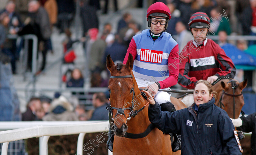 The-Worlds-End-0001 
 THE WORLDS END (Adrian Heskin) before The Marsh Long Walk Hurdle
Ascot 21 Dec 2019 - Pic Steven Cargill / Racingfotos.com