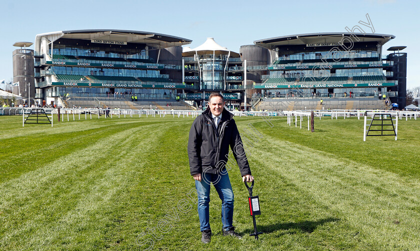 TurfTrax-0003 
 Mike Maher with going stick
Aintree 8 Apr 2022 - Pic Steven Cargill / Racingfotos.com